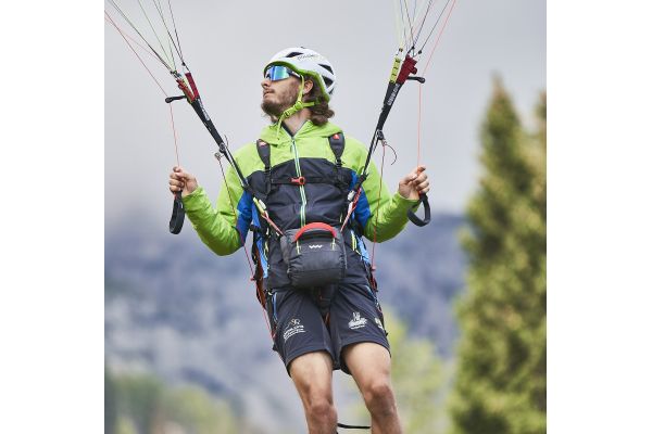 Contenedor ventral ligero antracita Woody Valley