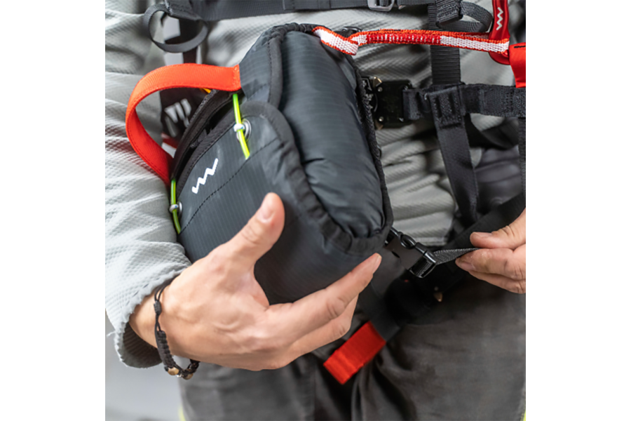 Contenedor ventral ligero antracita...