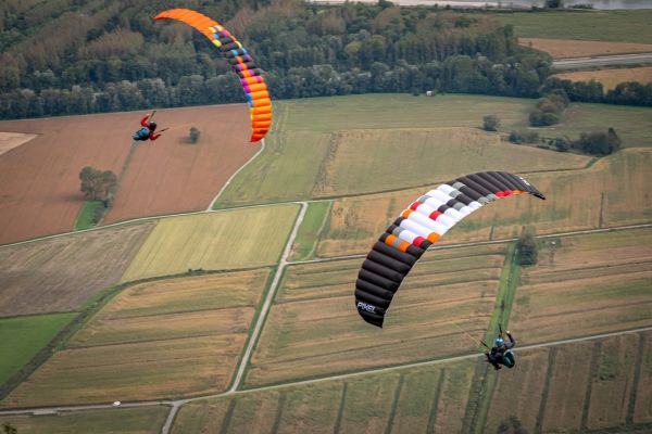 Sky Paragliders Pixel